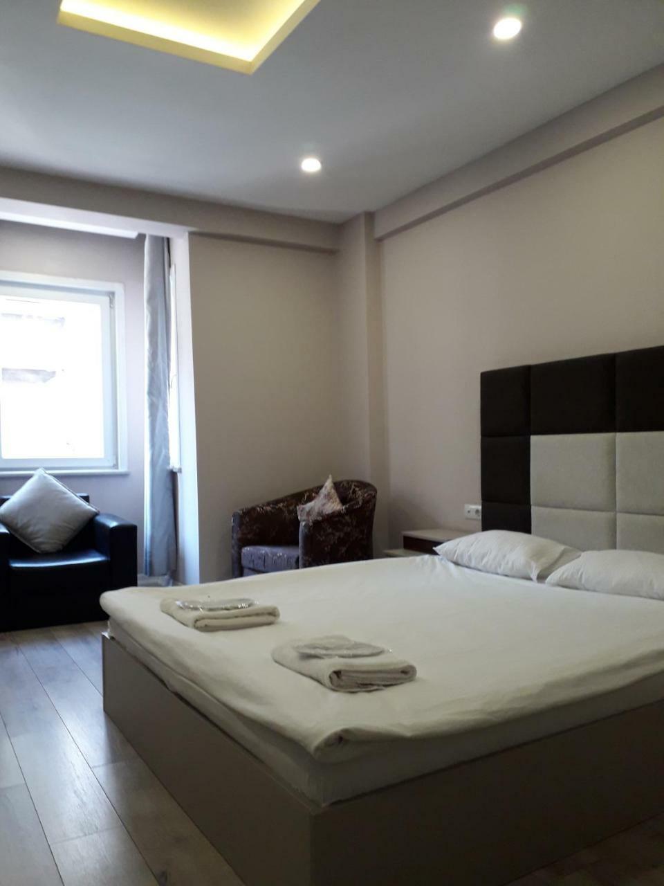 Taksim Mass Suite Istanboel Buitenkant foto