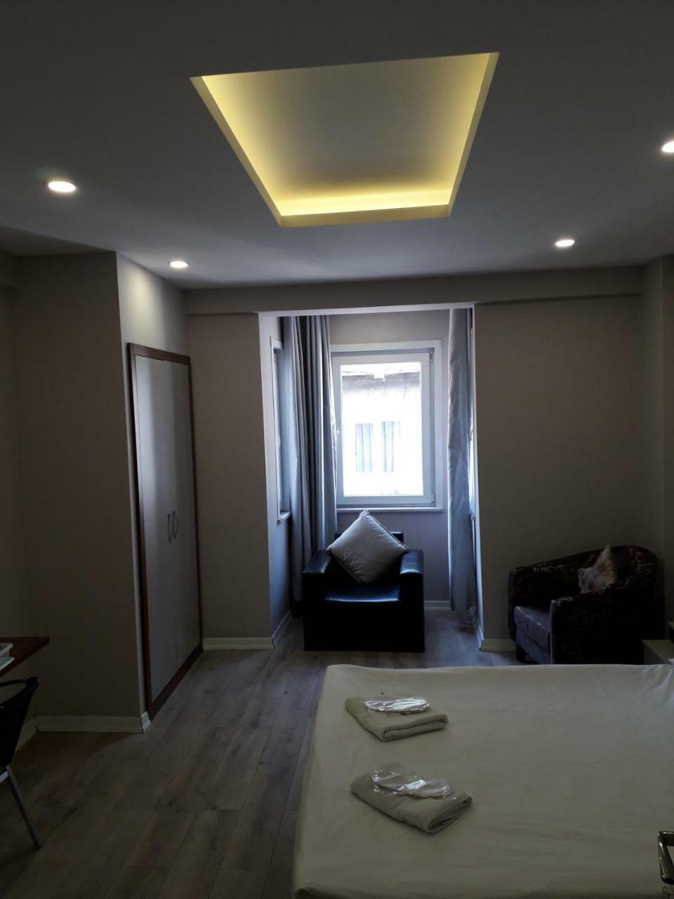 Taksim Mass Suite Istanboel Buitenkant foto