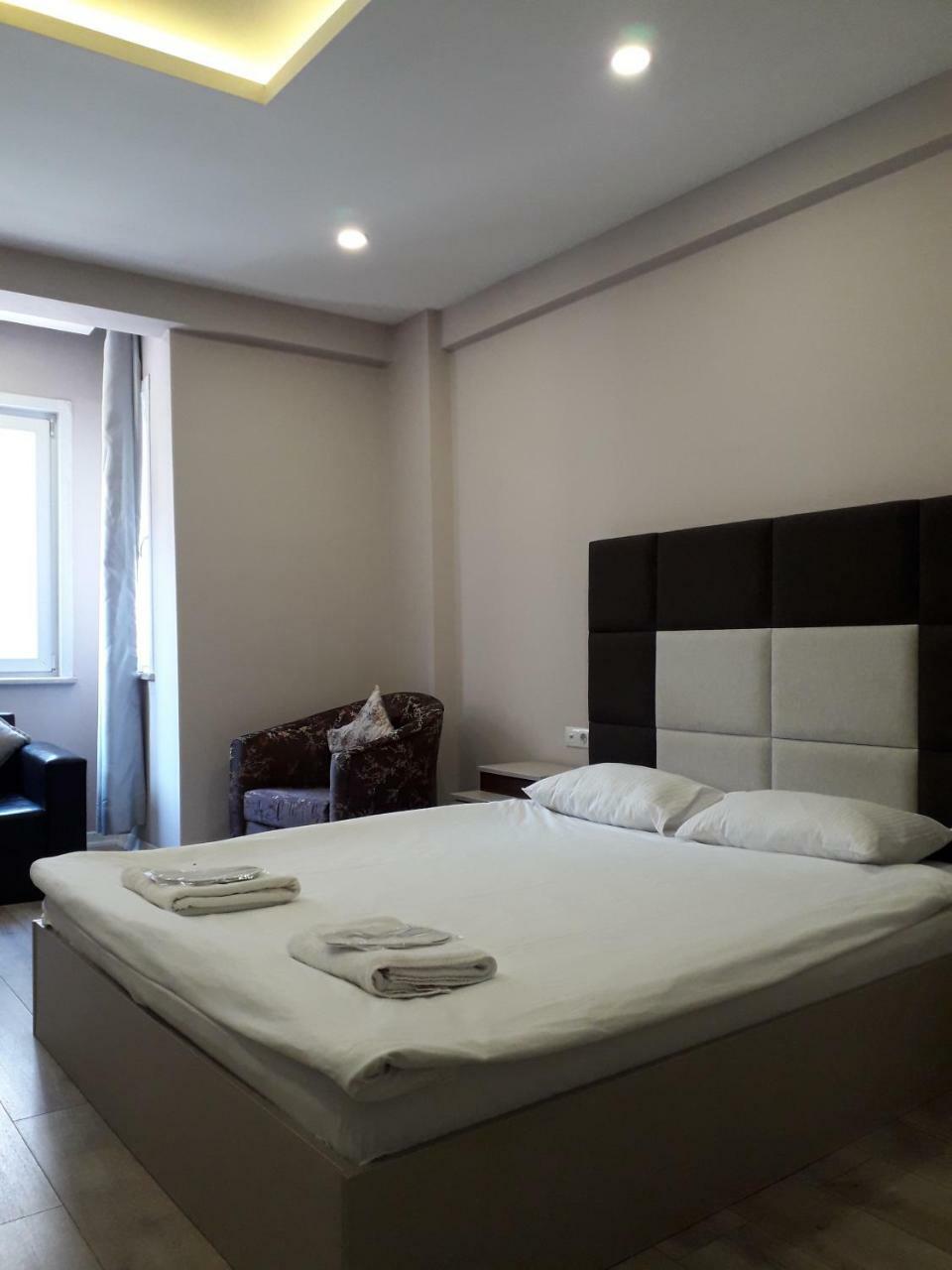 Taksim Mass Suite Istanboel Buitenkant foto