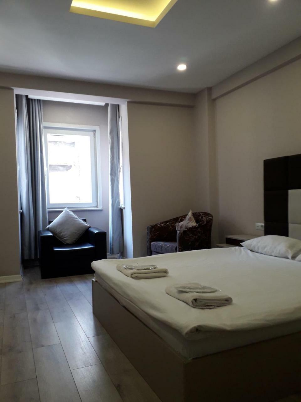 Taksim Mass Suite Istanboel Buitenkant foto